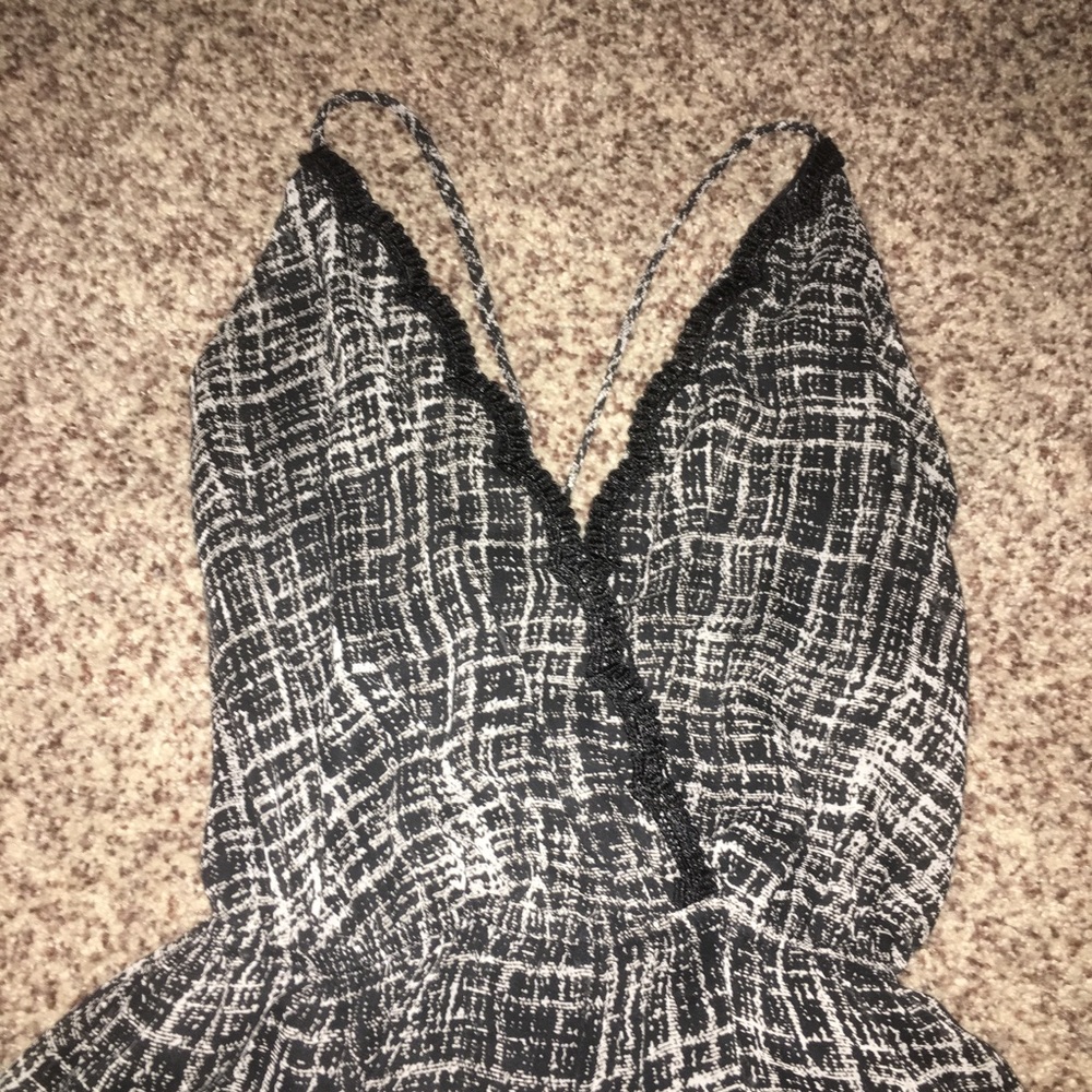 FORA WRAP ROMPER - Picture 2 of 4